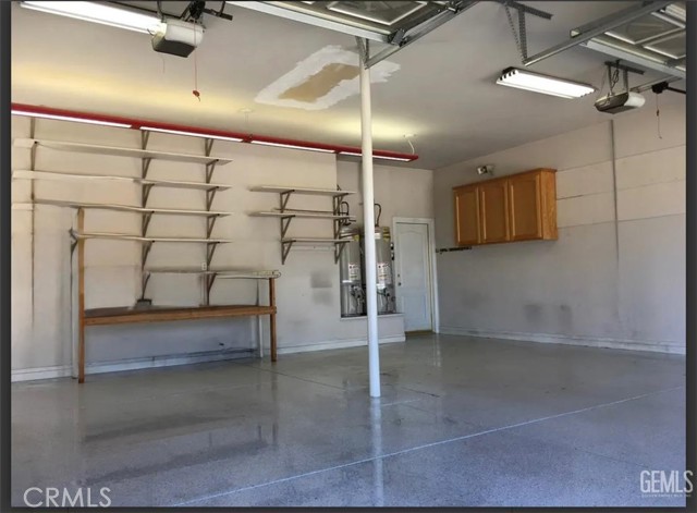 Detail Gallery Image 34 of 38 For 1933 Kellie Marie, Bakersfield,  CA 93314 - 5 Beds | 3 Baths