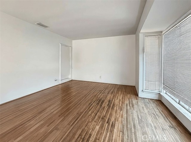 Detail Gallery Image 10 of 39 For 6223 Klump, North Hollywood,  CA 91606 - 2 Beds | 1 Baths