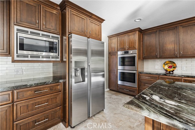 Detail Gallery Image 34 of 51 For 346 Vista De Oro, Hollister,  CA 95023 - 4 Beds | 3/1 Baths