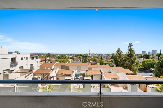 Detail Gallery Image 17 of 49 For 10660 Wilshire Bld #601,  Los Angeles,  CA 90024 - 3 Beds | 4 Baths