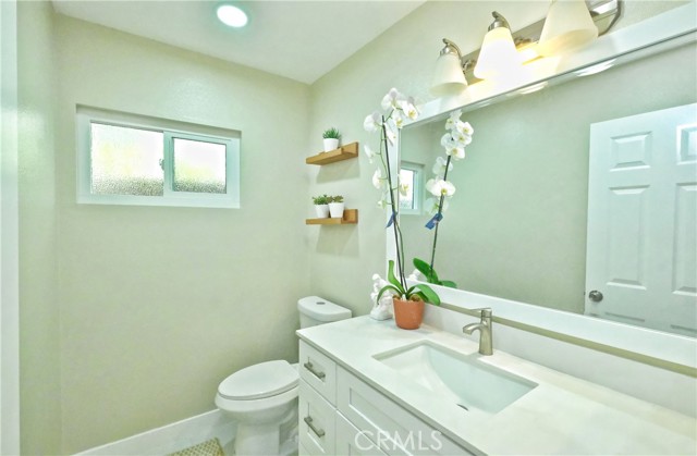 16329 Cherry Fall Lane, Cerritos CA: https://media.crmls.org/medias/5969f4c1-dd25-4817-b44d-1f7200c92717.jpg