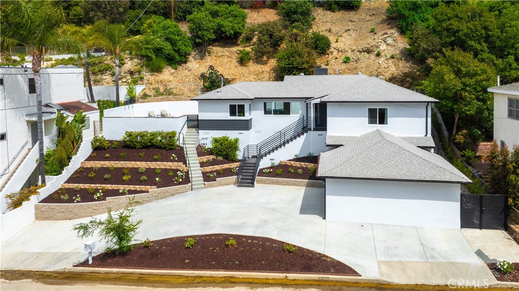 3900 Benedict Canyon Drive