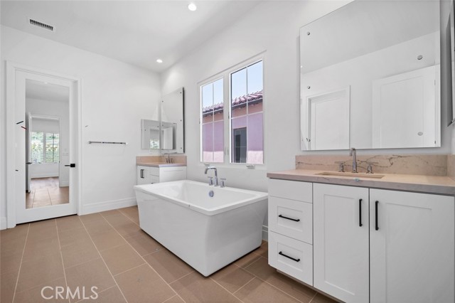 Detail Gallery Image 20 of 40 For 107 Dolcetto, Irvine,  CA 92602 - 4 Beds | 4/1 Baths