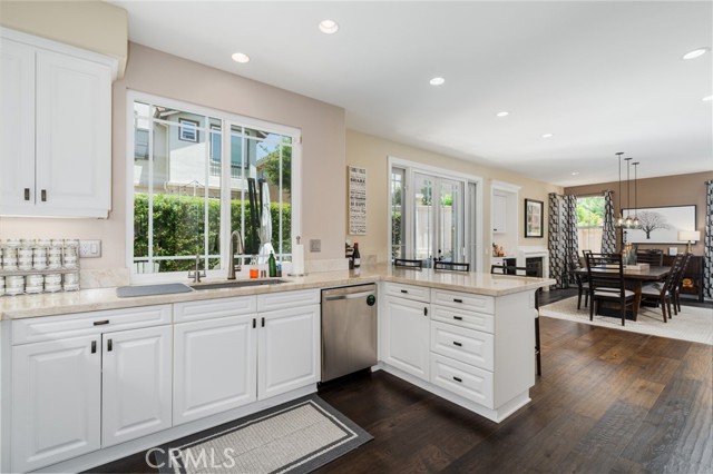 12931 Mackenzie Drive, Tustin CA: https://media.crmls.org/medias/596b6ecb-379f-4bed-be10-29f5d9e456f3.jpg