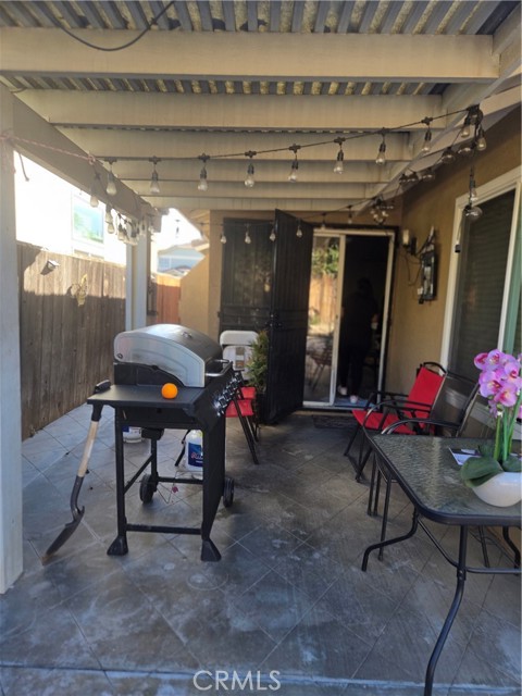 Detail Gallery Image 4 of 38 For 560 Coudures Way, Perris,  CA 92571 - 3 Beds | 2 Baths