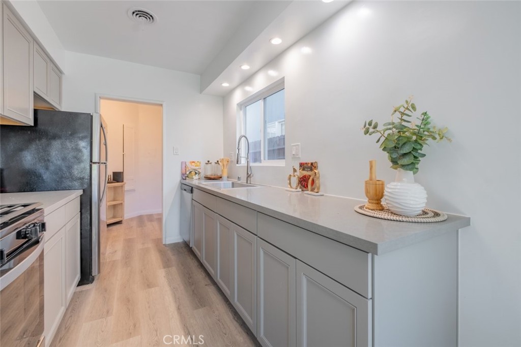 3309 Wedgewood Lane Burbank img 23