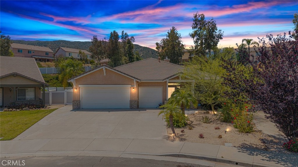 27707 Blue Mesa
