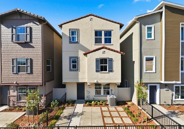 Front Image Thumbnail for CRIV26071091