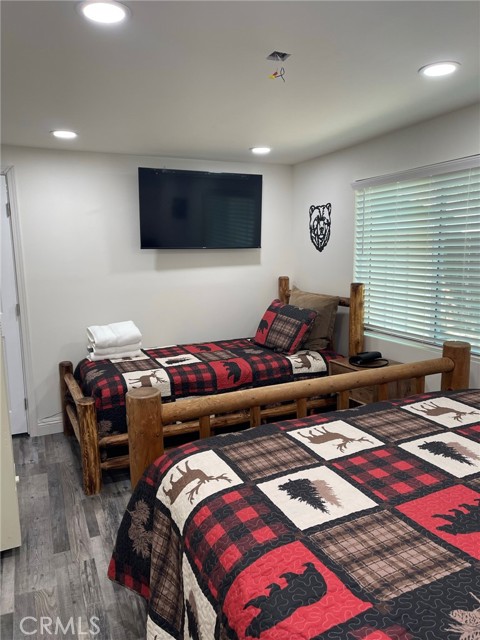 Detail Gallery Image 23 of 25 For 40172 Highland Rd., Big Bear Lake,  CA 92315 - 2 Beds | 1 Baths