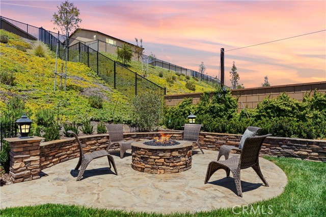 Detail Gallery Image 31 of 36 For 33116 Table Rock Dr, Winchester,  CA 92596 - 5 Beds | 3 Baths