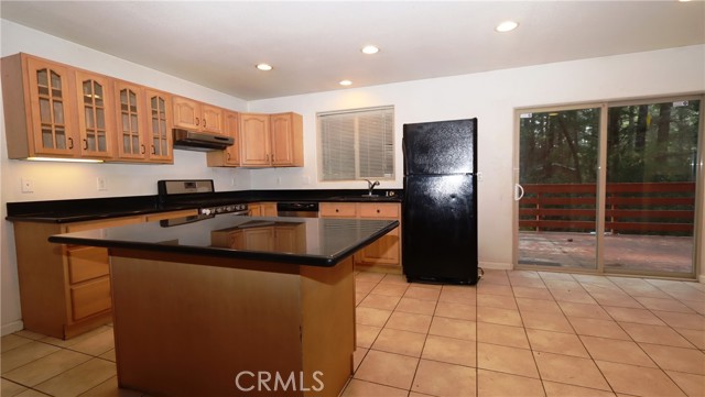 Detail Gallery Image 9 of 25 For 15905 Anderson Way, Cobb,  CA 95426 - 3 Beds | 2/1 Baths