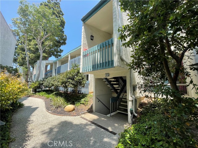 637 S Prospect Avenue, Redondo Beach, California 90277, 2 Bedrooms Bedrooms, ,1 BathroomBathrooms,Residential,Sold,S Prospect,SB23046507