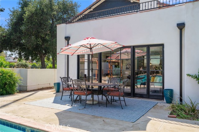 Detail Gallery Image 3 of 75 For 24 W Hilton Ave, Redlands,  CA 92373 - 5 Beds | 4 Baths