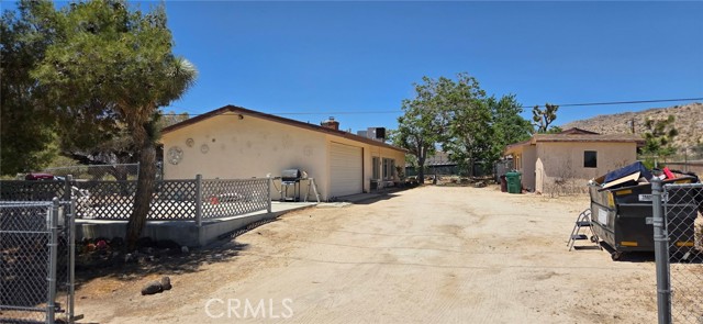 Detail Gallery Image 11 of 14 For 56994 Crestview Dr, Yucca Valley,  CA 92284 - 2 Beds | 1/1 Baths