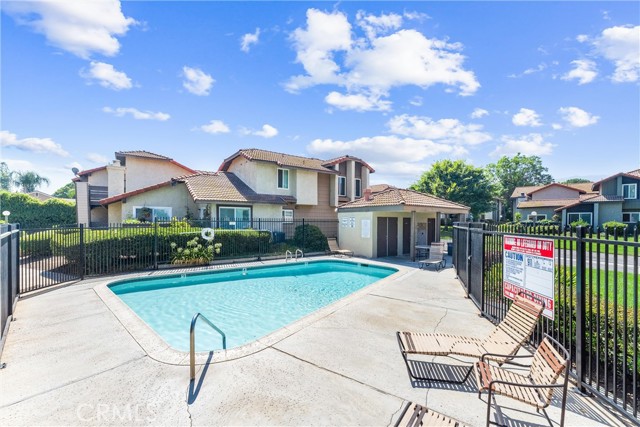 Detail Gallery Image 29 of 31 For 1344 Brentwood Cir #C,  Corona,  CA 92882 - 2 Beds | 2 Baths