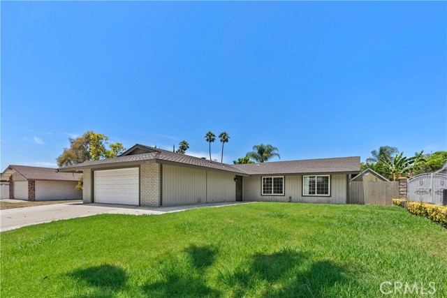 9249 Delano Dr, Riverside, CA 92503