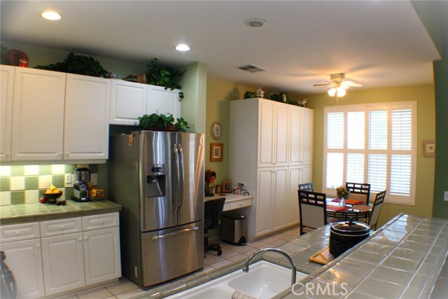 Detail Gallery Image 12 of 47 For 14603 Grandview Dr, Moreno Valley,  CA 92555 - 3 Beds | 2 Baths