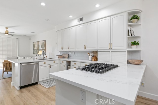 59725ed7 6446 41b6 8546 8fdfd293cb41