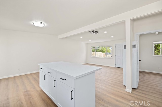 Detail Gallery Image 7 of 19 For 37857 Melton, Palmdale,  CA 93550 - 4 Beds | 2 Baths
