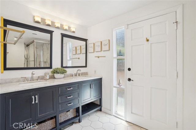 1721 S 3rd Avenue, Arcadia CA: https://media.crmls.org/medias/5972b478-e6de-4c22-b443-1e9cfa9ce9e4.jpg
