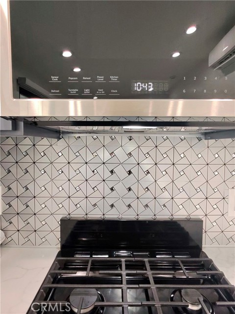 Detail Gallery Image 10 of 16 For 5130 E Burnett a,  Long Beach,  CA 90815 - 1 Beds | 1 Baths