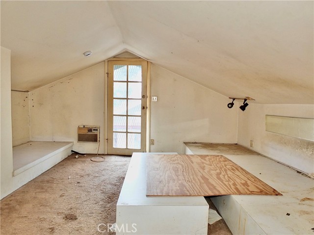 744 Gladys Avenue, Long Beach CA: https://media.crmls.org/medias/59741a6f-0a1a-4daa-b157-f4097dad1950.jpg