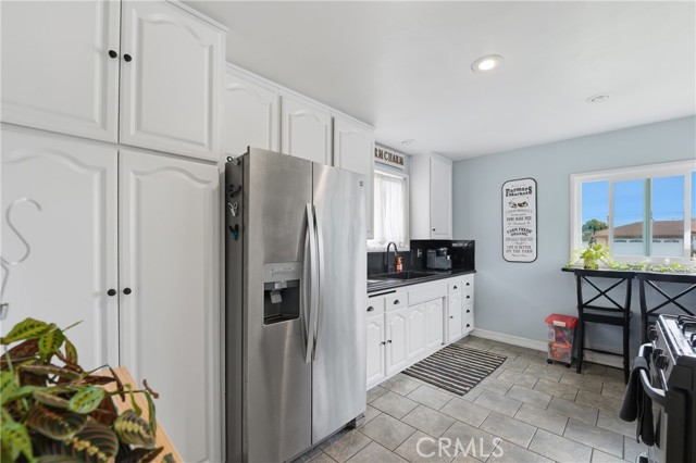 Detail Gallery Image 12 of 45 For 13503 Lancelot, Norwalk,  CA 90650 - 3 Beds | 2 Baths