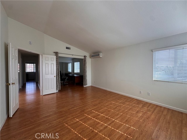 10751 Sonora Avenue, Rancho Cucamonga CA: https://media.crmls.org/medias/59750217-0fed-4299-8a99-f70fcf811674.jpg
