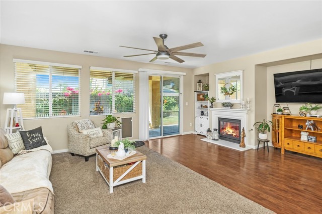 12109 Childress Street, Bakersfield CA: https://media.crmls.org/medias/59755a25-6398-4ef0-b404-aed64e41bdbc.jpg
