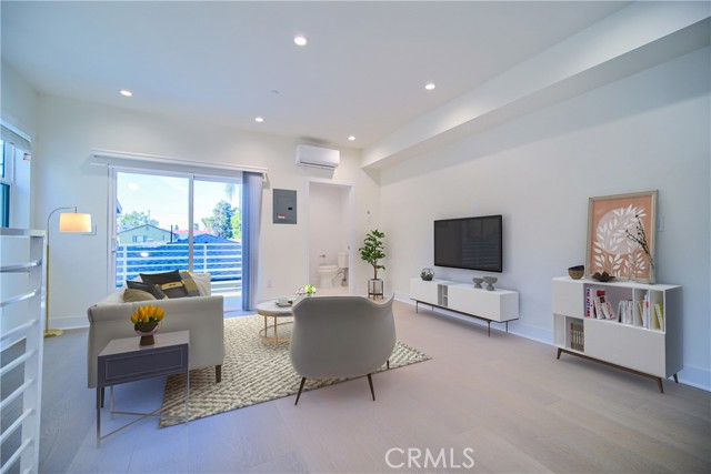 4455 S Slauson Avenue, Culver City CA: https://media.crmls.org/medias/59772ffc-99ad-48d0-9648-459f0cc323b5.jpg