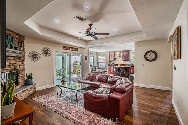 Detail Gallery Image 13 of 53 For 30614 Emperor Dr, Canyon Lake,  CA 92587 - 6 Beds | 4 Baths