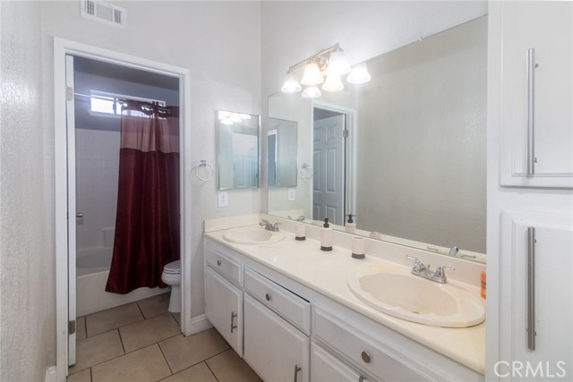 Detail Gallery Image 14 of 26 For 13981 Elmwood Ct, Moreno Valley,  CA 92553 - 2 Beds | 1 Baths