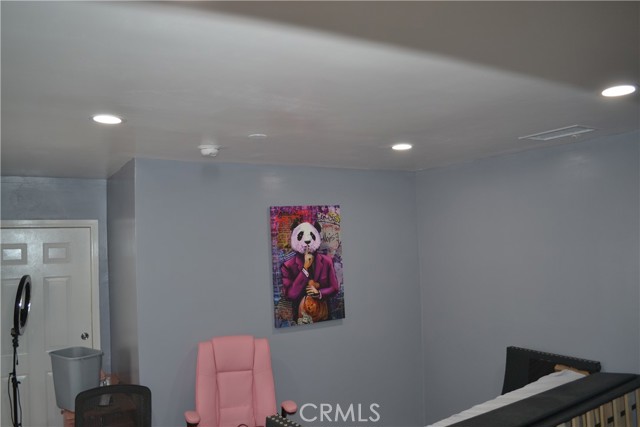 11068 Penrose, Sun Valley CA: https://media.crmls.org/medias/5978a345-178c-4ce2-a7f5-d1413be8abac.jpg