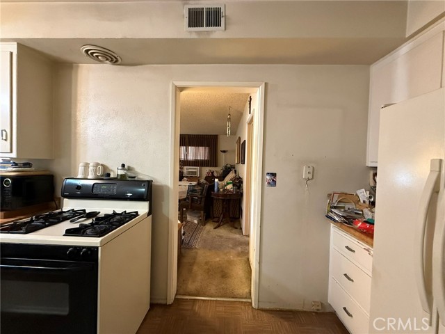 Detail Gallery Image 4 of 23 For 2211 1/8 Casitas Ave, Altadena,  CA 91001 - 3 Beds | 1 Baths