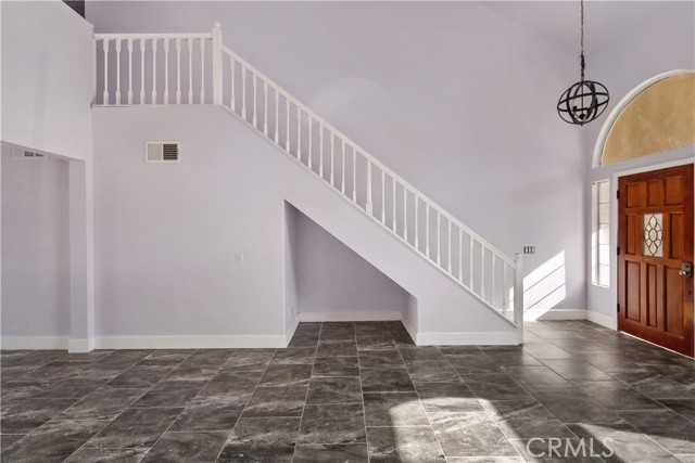Detail Gallery Image 9 of 41 For 3327 Deaver Dr, Corona,  CA 92882 - 3 Beds | 3 Baths