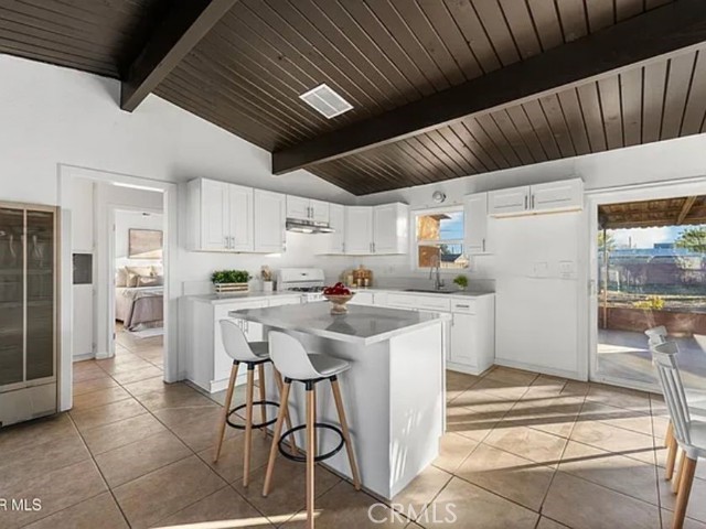 Detail Gallery Image 12 of 38 For 38640 Larkin Ave, Palmdale,  CA 93550 - 2 Beds | 1 Baths