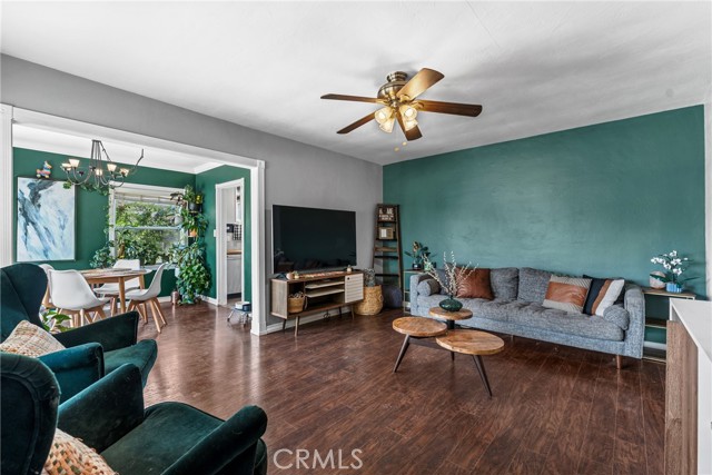 Detail Gallery Image 5 of 36 For 25869 Lomas Verdes St, Redlands,  CA 92373 - 3 Beds | 2 Baths