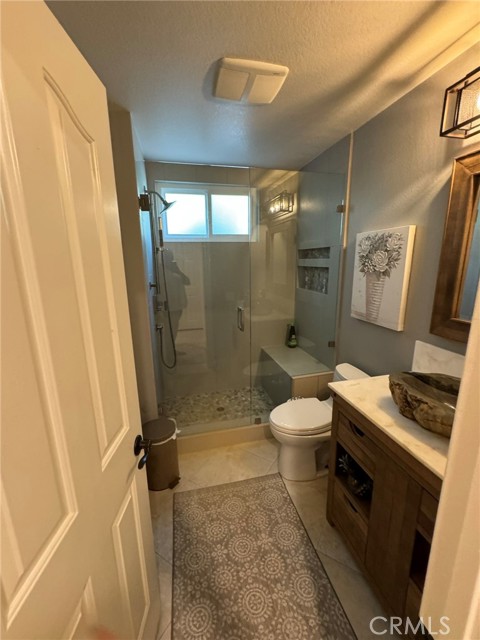 6 Lakeridge, Rancho Santa Margarita CA: https://media.crmls.org/medias/5979bbfc-16c3-4af5-aaf6-043718857906.jpg