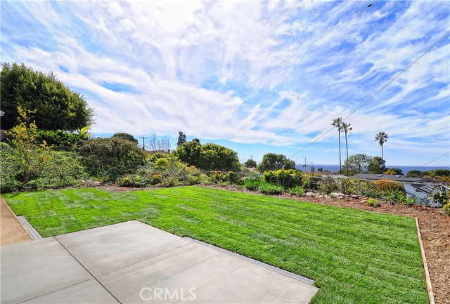 Detail Gallery Image 3 of 31 For 28845 Briarhurst Dr, Rancho Palos Verdes,  CA 90275 - 3 Beds | 2 Baths