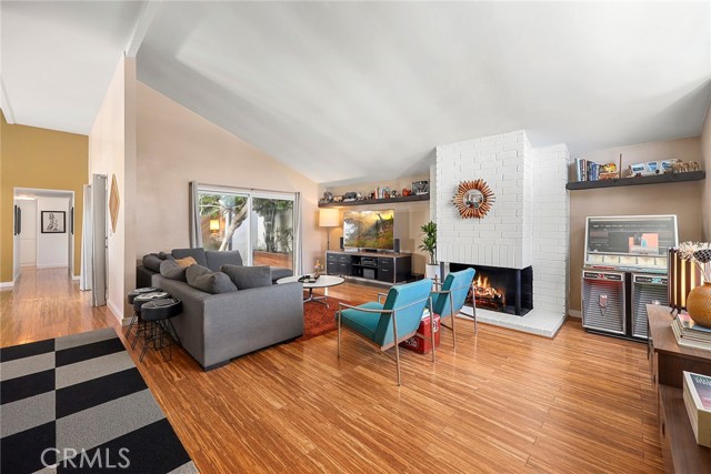 Detail Gallery Image 14 of 35 For 3318 Wyoming Cir, Costa Mesa,  CA 92626 - 3 Beds | 2 Baths