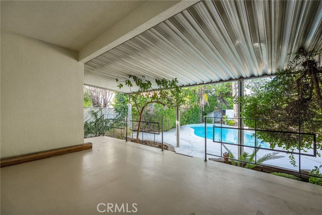 Detail Gallery Image 41 of 52 For 18419 Linnet, Tarzana,  CA 91356 - 3 Beds | 3 Baths