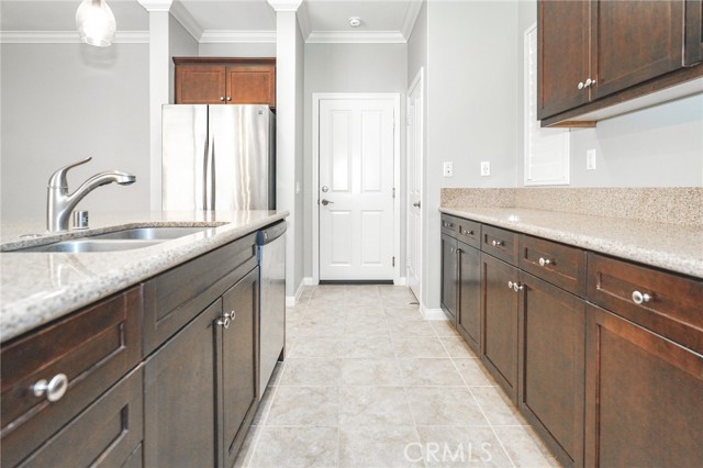 Detail Gallery Image 6 of 28 For 31 Bell Chime, Irvine,  CA 92618 - 3 Beds | 2/1 Baths