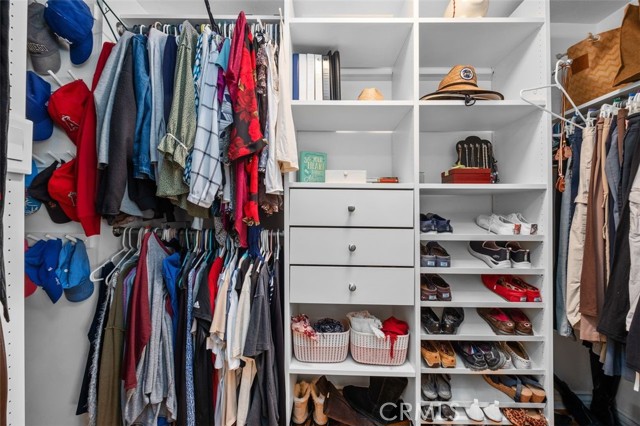 25165 Charlinda Drive, Mission Viejo CA: https://media.crmls.org/medias/597cb4f2-b10c-48c7-9f70-53c099871cb1.jpg
