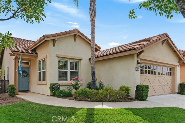 Detail Gallery Image 3 of 44 For 24247 Songsparrow Ln, Corona,  CA 92883 - 2 Beds | 2 Baths