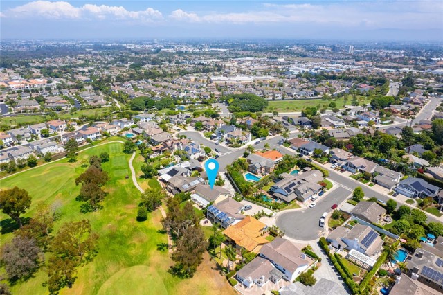 Detail Gallery Image 19 of 68 For 6712 Lawn Haven Dr, Huntington Beach,  CA 92648 - 5 Beds | 3 Baths