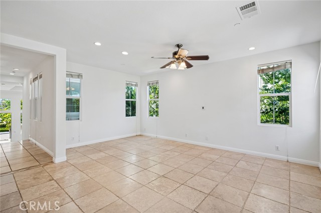 Detail Gallery Image 12 of 28 For 56 Fringe Tree, Irvine,  CA 92606 - 4 Beds | 3 Baths