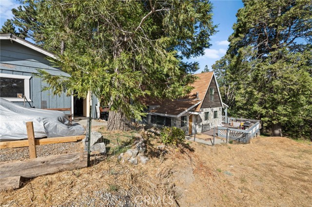 Detail Gallery Image 2 of 48 For 325 Jobs Peak Rd, Cedarpines Park,  CA 92322 - 4 Beds | 2 Baths