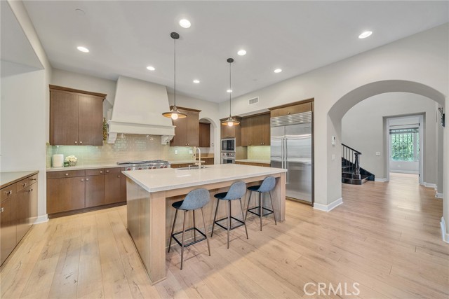 17 Lowland, Irvine CA: https://media.crmls.org/medias/597f5d6f-98e1-44c7-a523-b9f30314649e.jpg