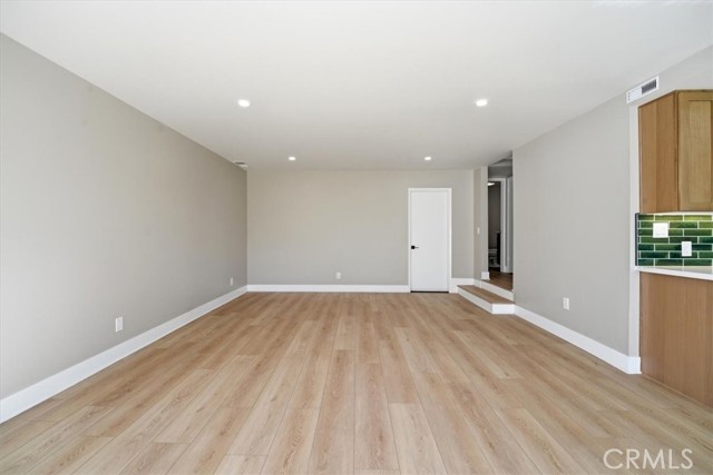 Detail Gallery Image 19 of 59 For 1613 Darcy Ave, Simi Valley,  CA 93065 - 4 Beds | 2/1 Baths