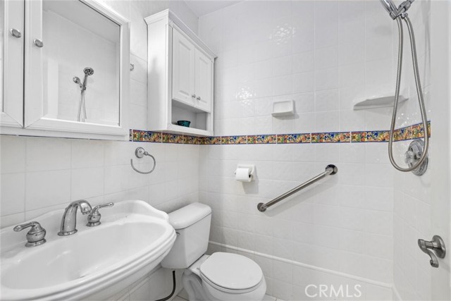 2919 Gibson Place, Redondo Beach, California 90278, 5 Bedrooms Bedrooms, ,4 BathroomsBathrooms,Residential,Sold,Gibson,SB22156607